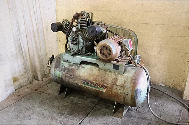 15 HP SPEEDAIRE AIR COMPRESSOR: YODER #68435
